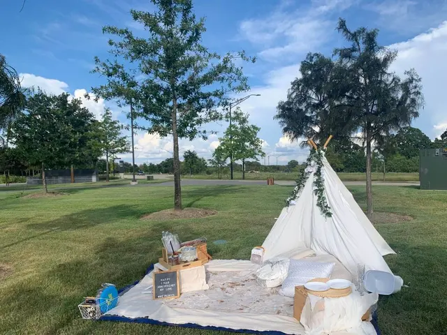 happy-picnic-customers